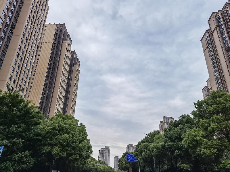 房价|为何越来越多的人从高层搬到多层？过来人给出四点原因，非常现实