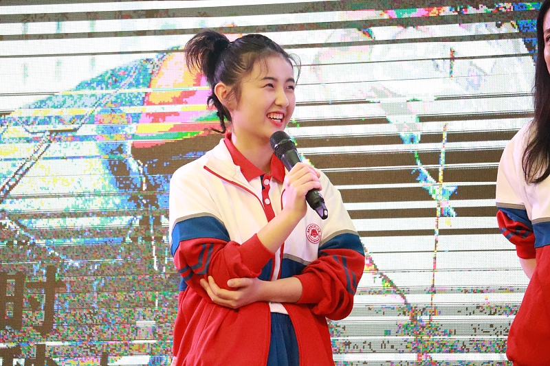 张子枫|张子枫，做真实的自己，再大的咖来了也不必勉强加入