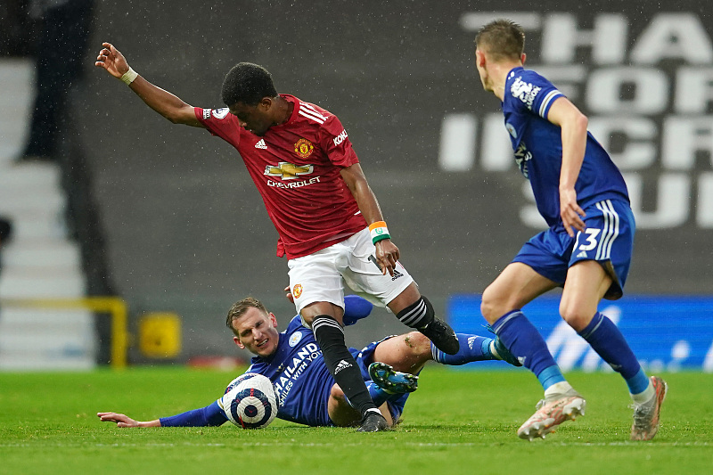 黄希扬|曼城旧将：曼联轮换10人缺乏尊重，必须给予惩罚！罚6分也是可以的