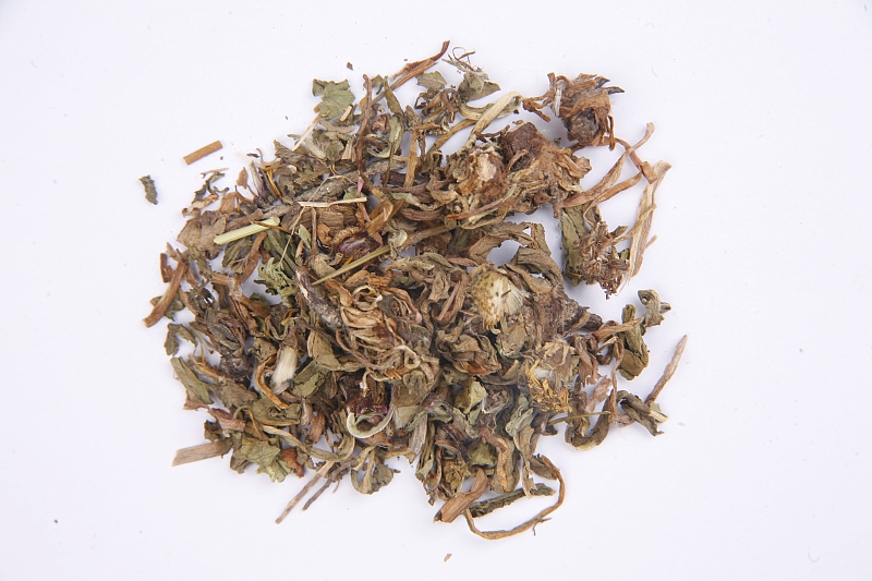 黄芪|?38岁大哥查出脂肪肝，每天喝蒲公英水，3个月后，身体怎么样了？