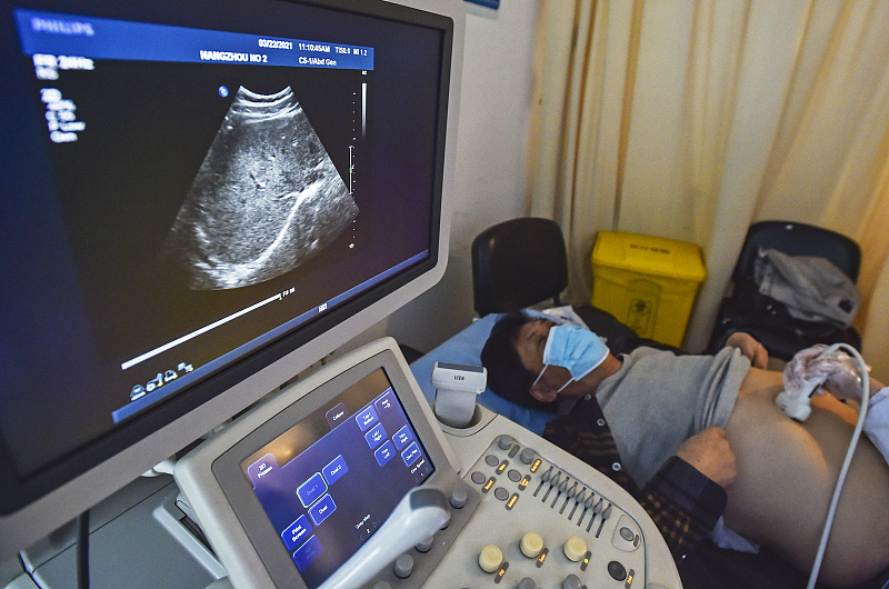 言谈健康 32岁女子脖子处长满小疙瘩，2年后离世，医生：做好2件事，或加快转阴