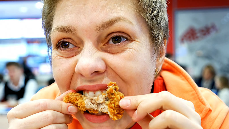 高血压|高血压不能碰“猪油”?提醒:想要血压平稳,2个饮食习惯要注意