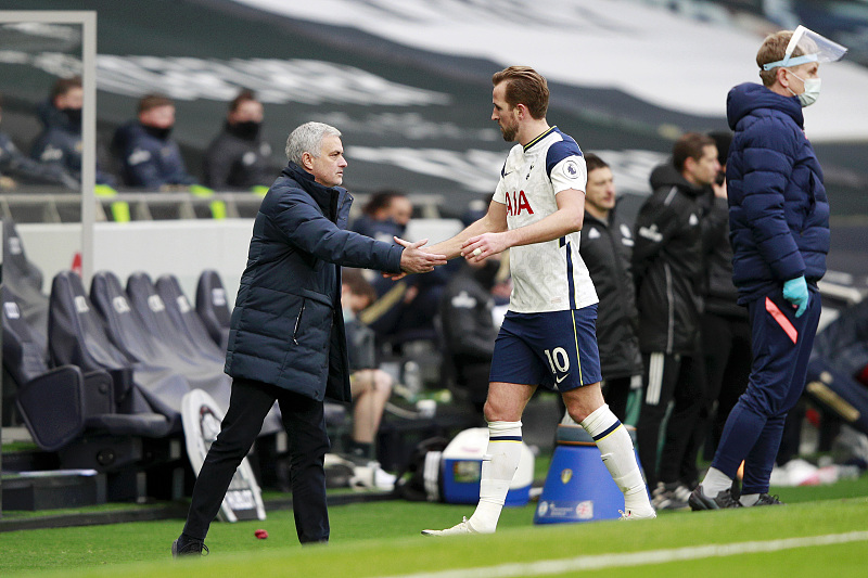 利物浦|利物浦3轮不胜,夺冠概率已落后曼城45%!曼联势头正猛却不被看好