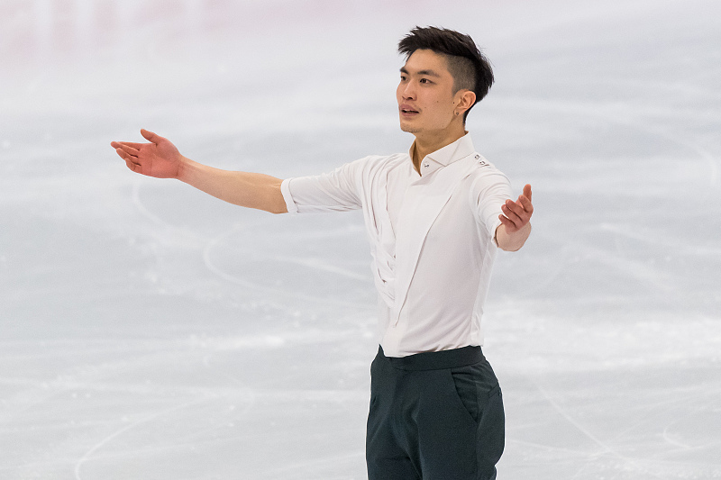 王诗玥|俄美人组合夺冠!王诗玥近一年都上网课,花滑两项目中国无缘奖牌