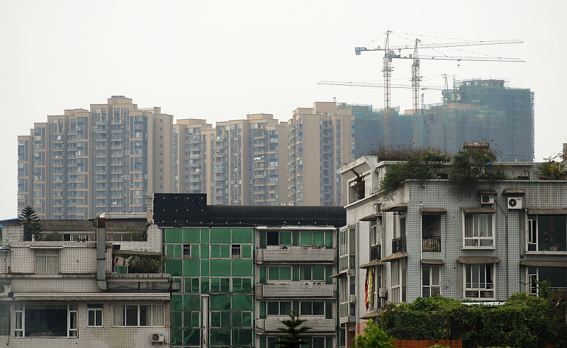 未来10年，楼梯房和电梯房哪个更保值？新规下，终于有答案了！