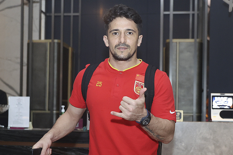 保利尼奧|兩極！保利尼奧官宣重返老東家，洛國富想登場卻被無形的手攔住