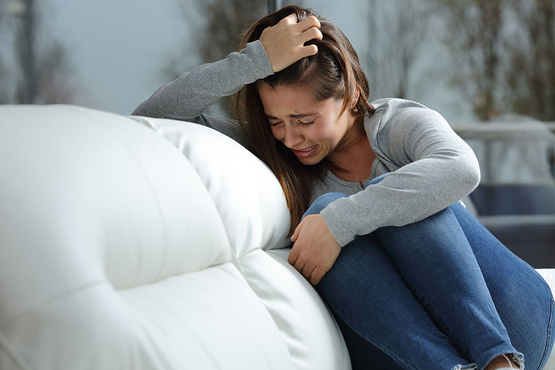 情感秀才|老婆没有生育能力，老公选择离婚有错吗？女人不是传宗接代的工具
