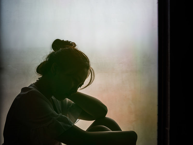 听林医生说 夏女士孕4周一直呕吐，眼看快不行了，老公哭了：老婆每活一天我心痛一天