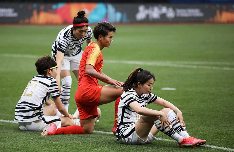 中国女足|韩媒吐槽女足:只输给王霜拖延战术不配掌声,讽刺男足难进世界杯
