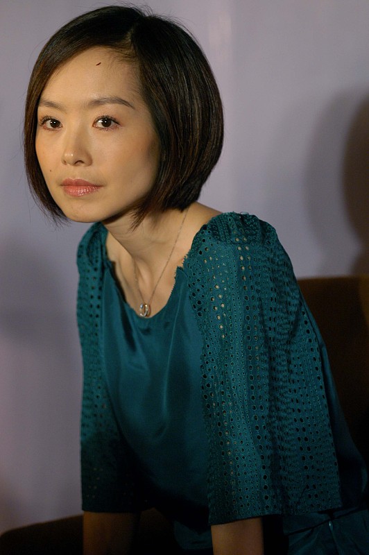 张新成|6位娱乐圈女星快要“瘦脱相”的女星，还有人每天只吃7粒米