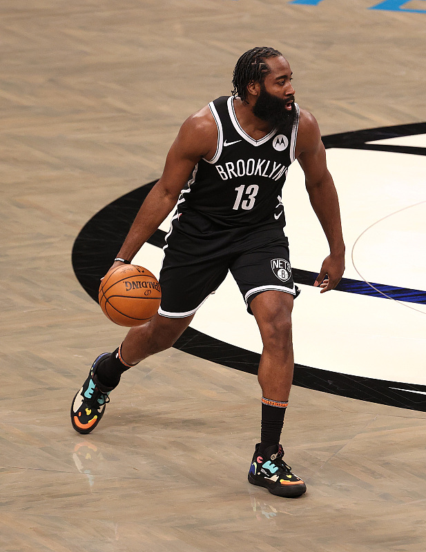 詹姆斯·哈登|1240分！哈登僅差3場刷新籃球之神紀錄，成歷史第一后衛