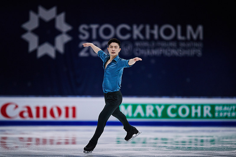 王诗玥|俄美人组合夺冠!王诗玥近一年都上网课,花滑两项目中国无缘奖牌