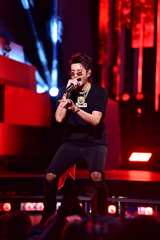 钟丽缇|诱骗未成年，这顶流会被封杀吗？