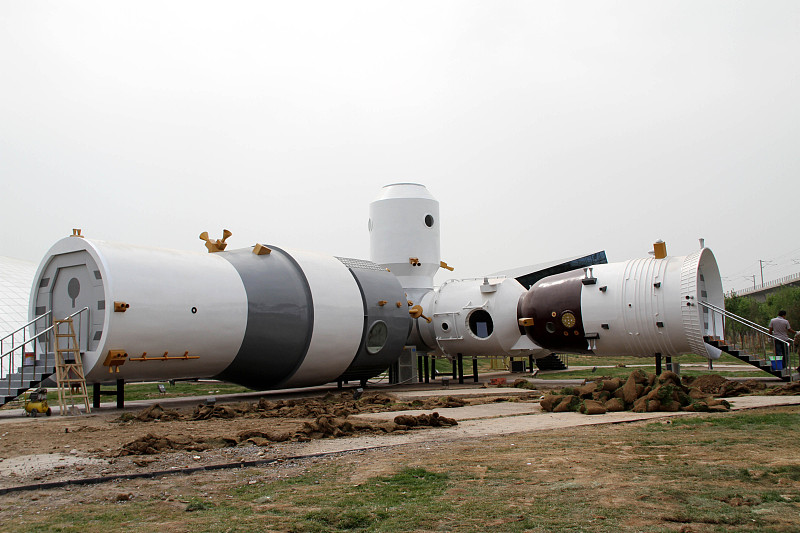 空间站 神舟十二即将返航！中国首次进入自己的空间站！老外想上得先学中文?