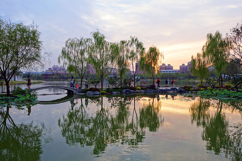 零点星雨 五一快到了，为大家出游准备点干货——怎么拍好风光照