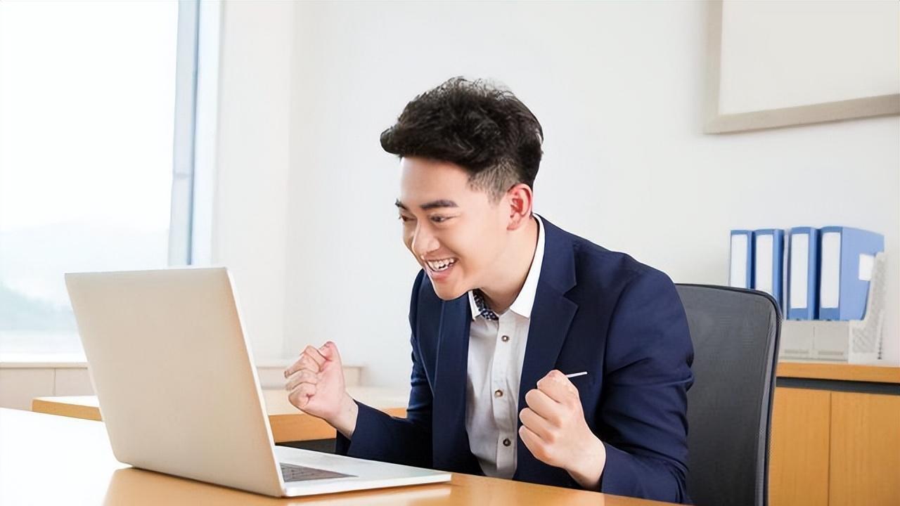 临高|职场人开发副业该如何起步？最实用的3个建议