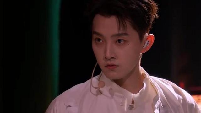 披哥2|《披哥2》出现大黑马，性格和行为非常接地气，这也是观众喜欢的原因