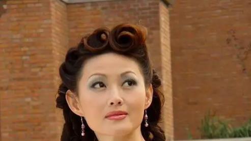 王思懿|与已婚的“武松”纠缠一恋，闪婚闪离事业崩盘，王思懿51岁仍单身