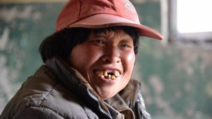 “昆仑女神”杨丽，为了爱情，独守新藏线20多年，从美女熬成乞丐