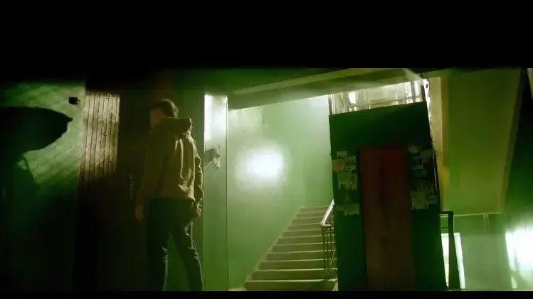 为何不去死|可惜只能网盘见，血肉横飞的尺度片《为何不去死》