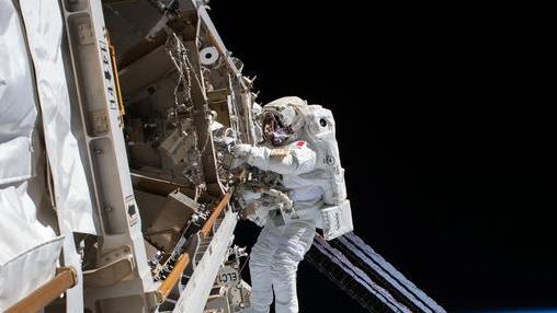 为什么科学家宁可探索太空，也不研究深海？是深海太恐怖了吗？