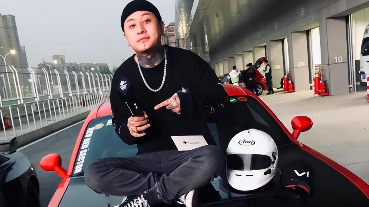 天津市|网红钓鱼上瘾，“斥巨资”买装备：天津李四上百万，老方丈几十万