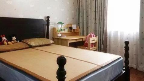 老婆装修的新房很漂亮，一个隐形门却把表姐坑惨了，好尴尬！