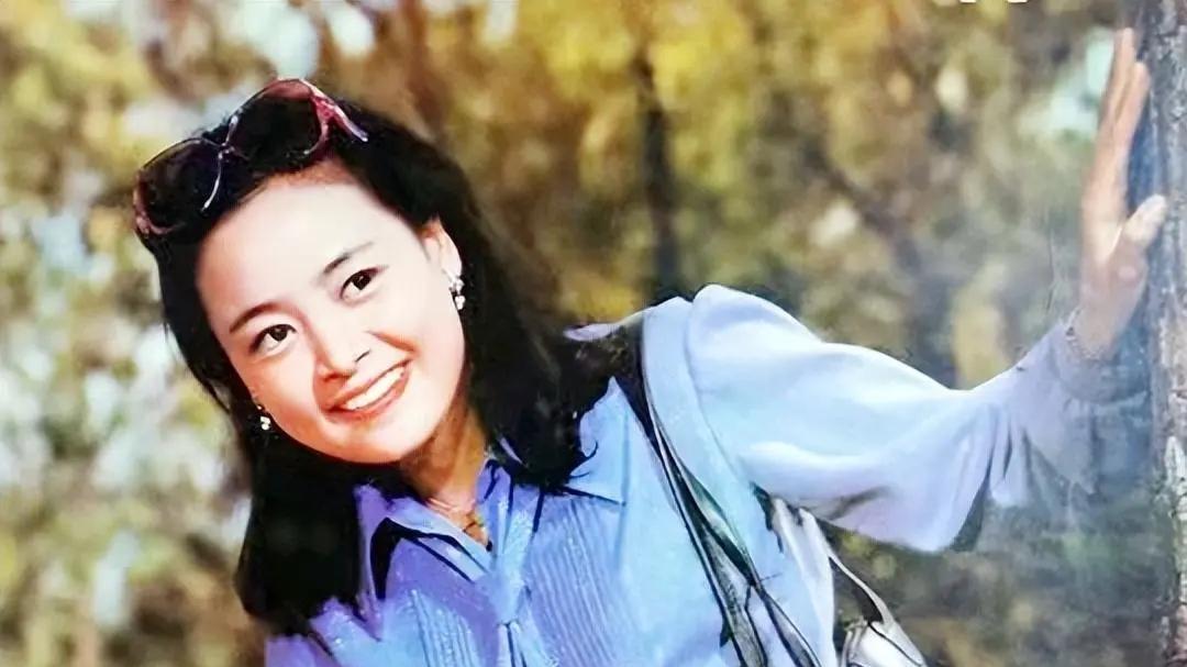 张瑜|张瑜：跟前夫的爱情刻骨铭心，如今64岁依旧单身无儿无女