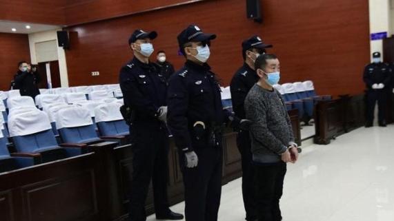 死刑！男子因开玩笑持刀伤人致3死1伤，曾伤害父亲致死获刑13年