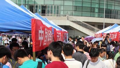 硕士研究生|当了研究生后才明白，不同家庭的学生，导师“对待”也是截然不同