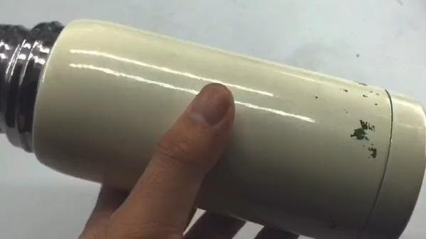 卖废品时，废旧的保温杯一定要留下，特别“值钱”，家人都抢着用