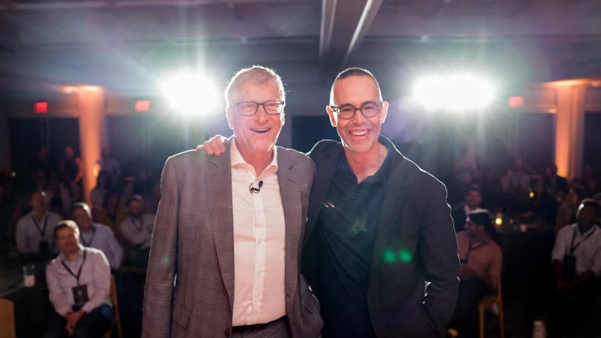 财产保险|世界首富也曾想当打工人！比尔盖茨晒大学简历：月薪预期8万元