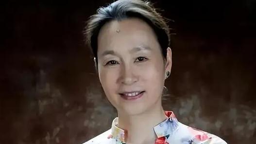 奚美娟|奚美娟：在月子中就收到离婚申请，回归事业之后的她迎来了新生