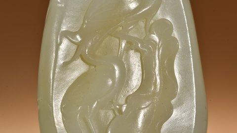 |和田玉一路莲科把件