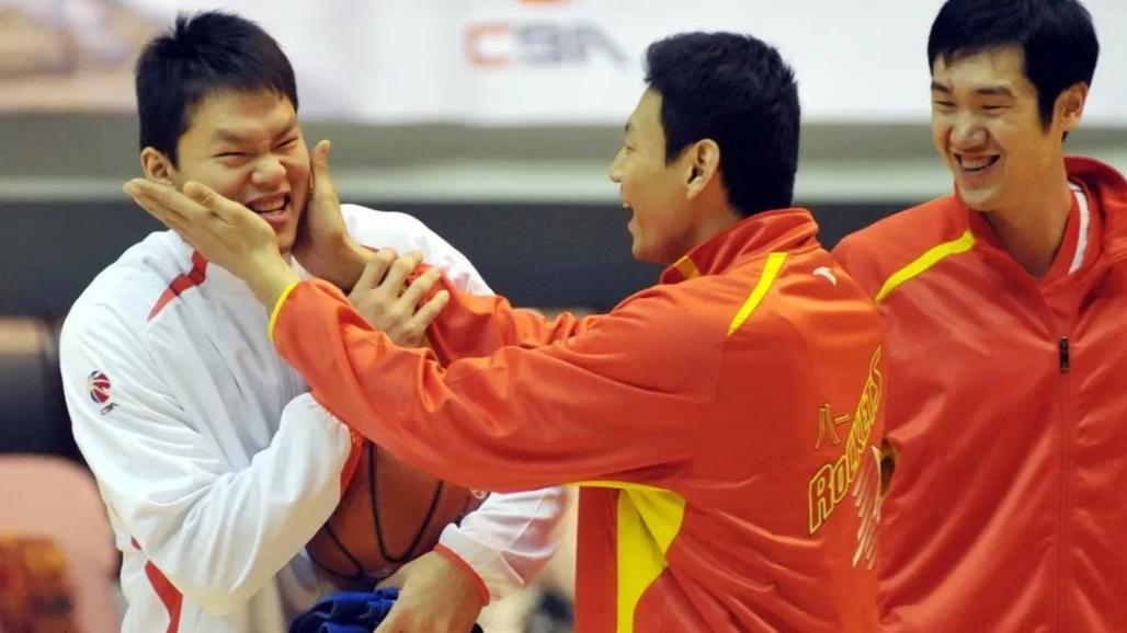 李楠|李楠14年职业生涯赚了多少钱？他和朱芳雨谁更强呢？