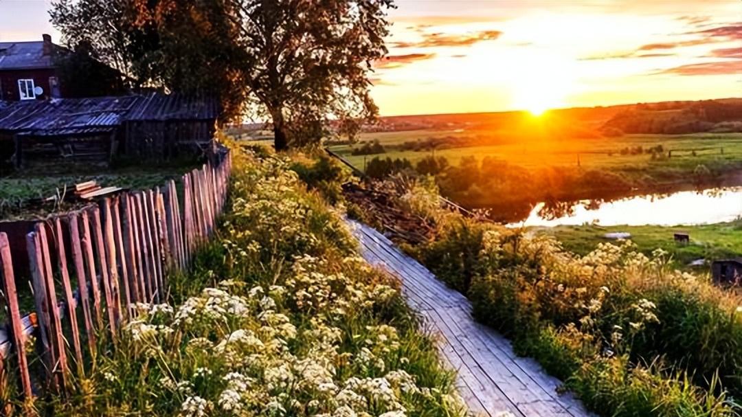 丽江|田园牧歌的生活，50张风景照片带你一起走进俄罗斯村庄的夏天
