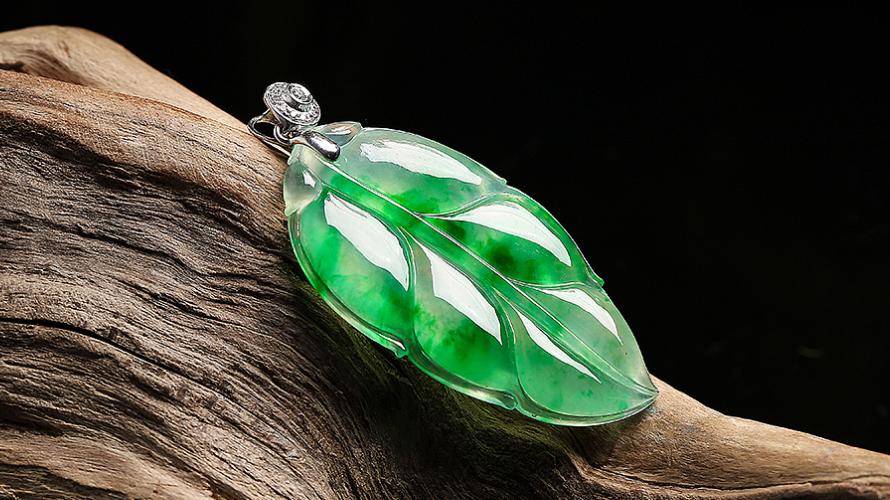 翡翠|翡翠是否值钱呢？哪种翡翠价格比较昂贵？决定翡翠价格的因素