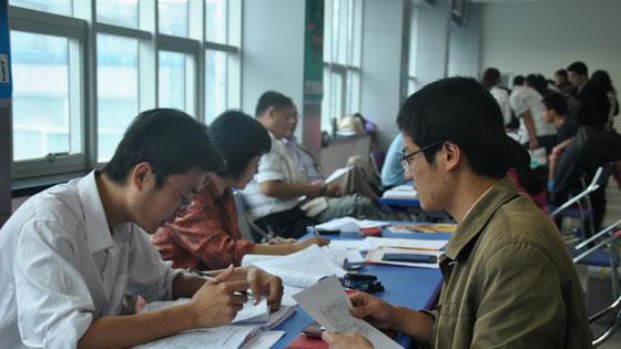 事业编制|11月事业单位迎来扩招，大专学生“喜出望外”，别错过了机会！