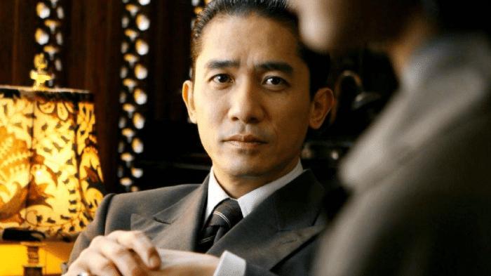 梁朝伟|梁朝伟在釜山给翻译倒水受到韩国网民热议，网友：偷都偷不明白