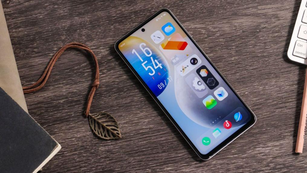 iPhone|明明千元机足够用，还可以经常换，为何还要买五六千的旗舰机？