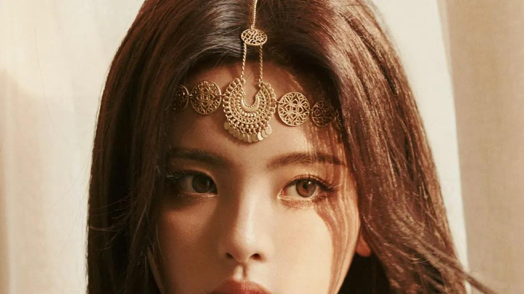 杨超越|杨超越，过往言论被扒引发争议，本人紧急回应！