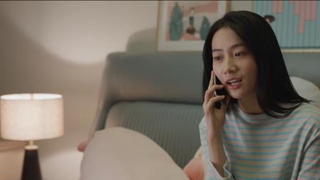 女孩|《县委大院》“撬墙角”的江霞，撕开了体制内的择偶真相