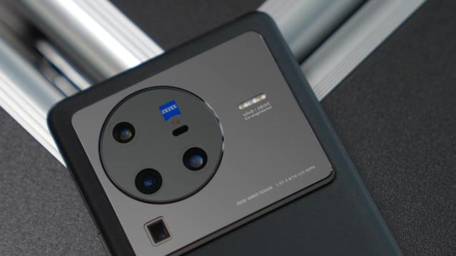 单反|vivoX80Pro影像造诣强不强，内行人评价，可以媲美小单反了