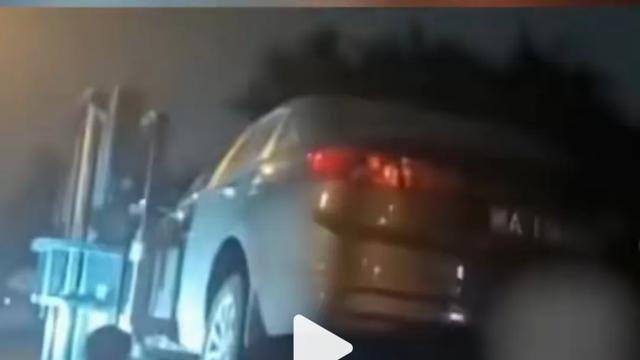 车位被占车主拒不移车，车位主人用叉车把车叉到河里，竟要判刑？