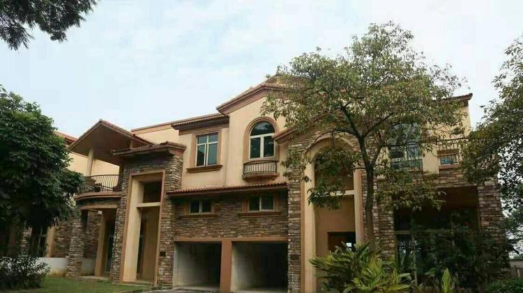 广州番禺祈福新村特大枪杀案始末 别墅内七人被杀 黑吃黑 让人心惊肉跳