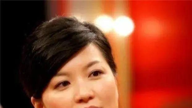 东方卫视|东方卫视美女主持陈蓉，因丑闻被迫转幕后，恐无望回归前台主持！