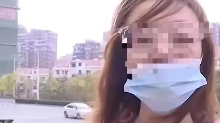 山东青岛，女子去上舞蹈课，结果和舞蹈老师发生了矛盾！