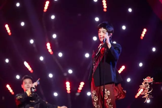 华晨宇|周深和华晨宇同是选秀出身，差距却越来越大，华晨宇正发力追赶