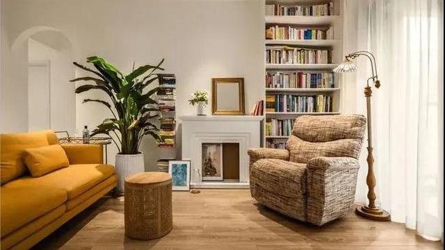 90后夫妻的复古风婚房，全屋不做吊顶，衣帽间里藏浴缸，太美了！