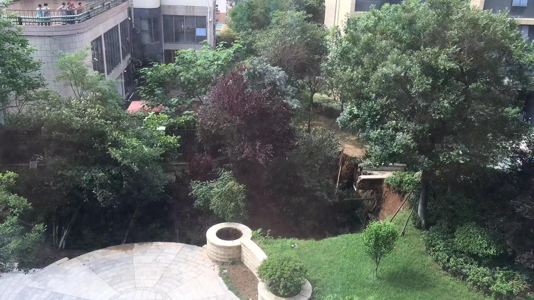 青岛市|又塌了！青岛市北区裕龙檀顶山地下车库坍塌